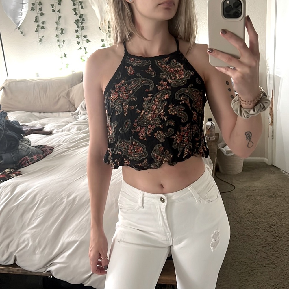 Crop top